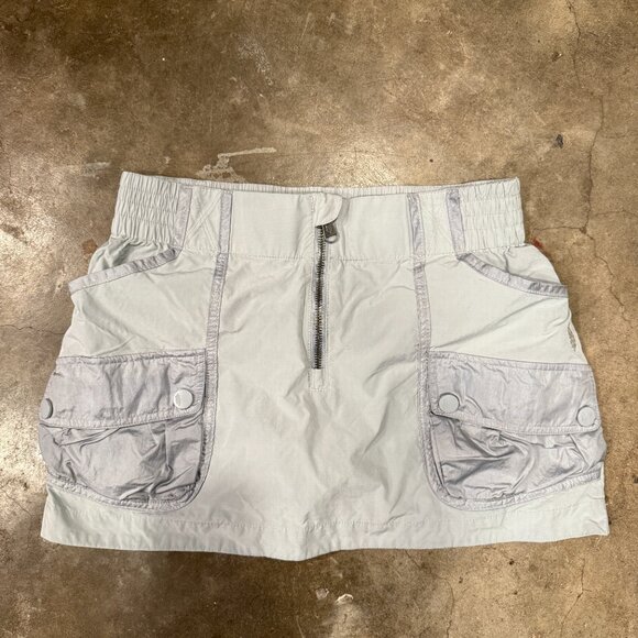 Free People Thru Hiker Skort \\ Size S // Silver Grey - Picture 2 of 12